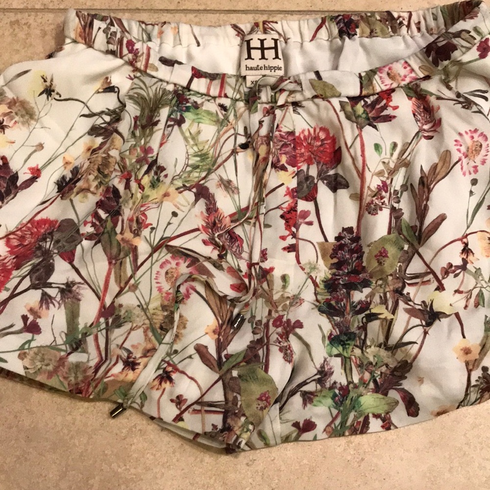 Haute Hippie floral shorts 100% silk XS